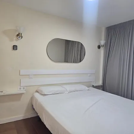 Apartament Molinos 735 *